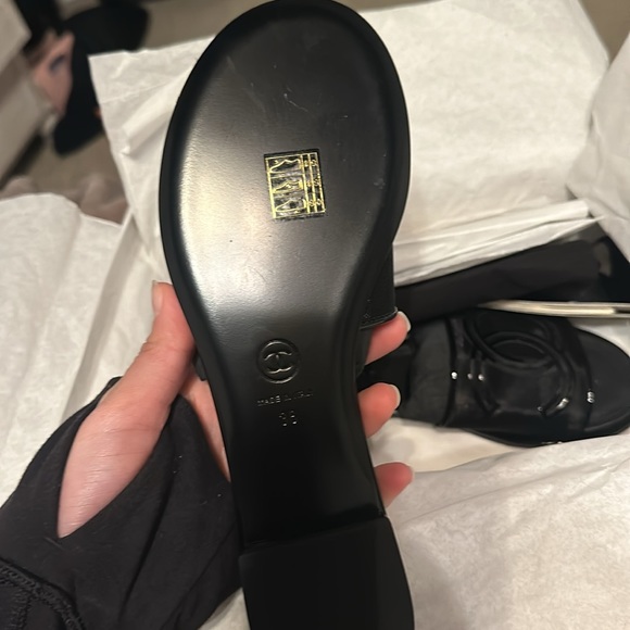 Chanel sandals - Picture 3 of 9